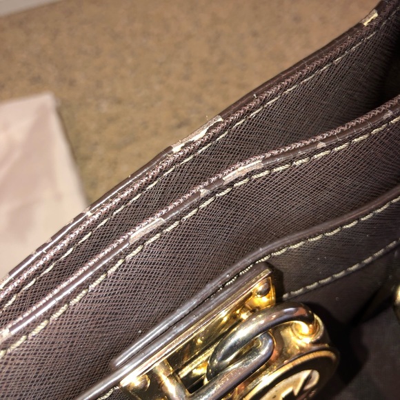 Michael Kors Bag and Wallet Set - Picture 8 of 8